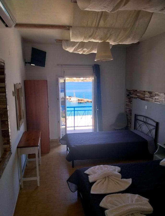 Meltemi * Posidhonia (Syros)